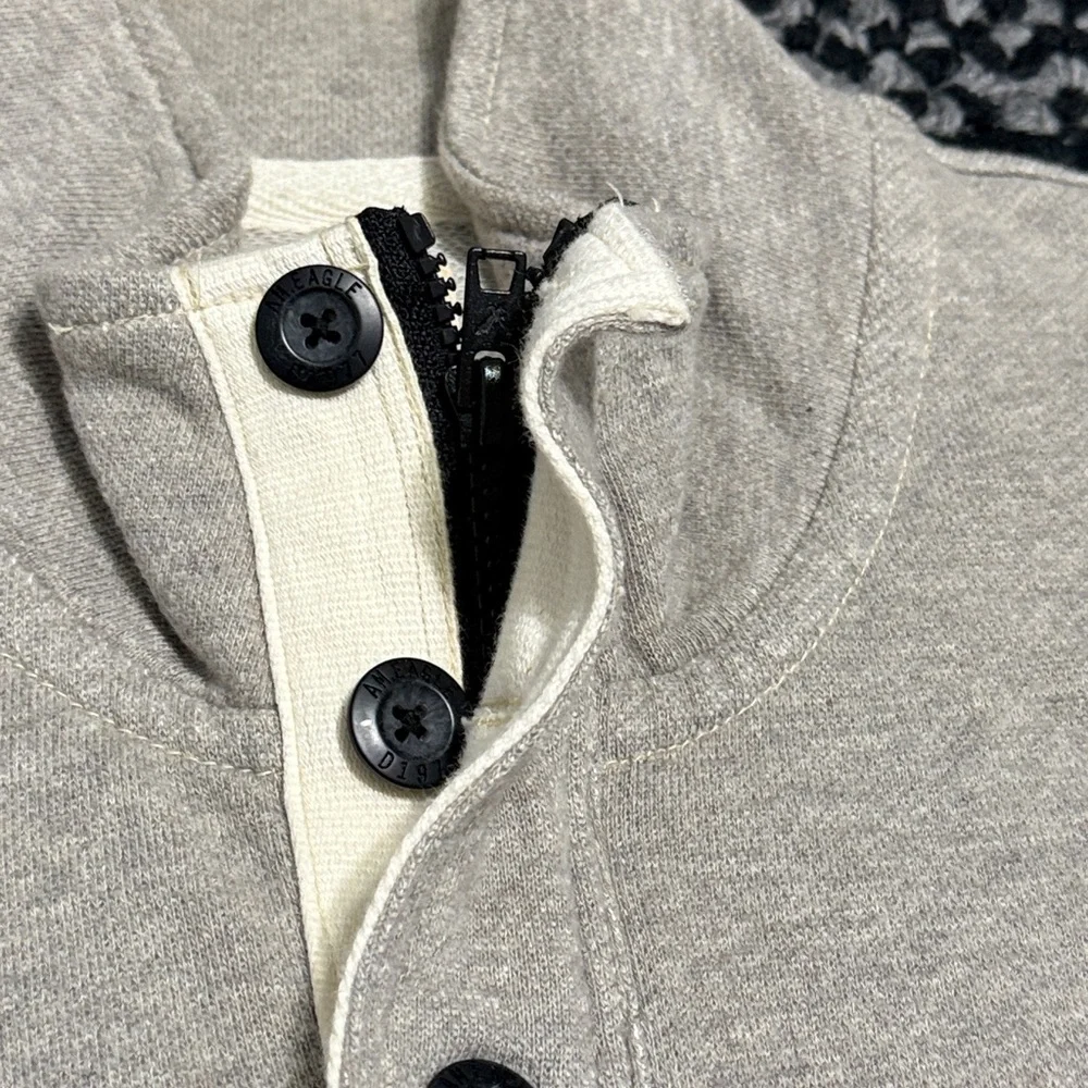 American Eagle Outfitters Vintage Button Shawl Collar Pullover Mens M Tan Casual